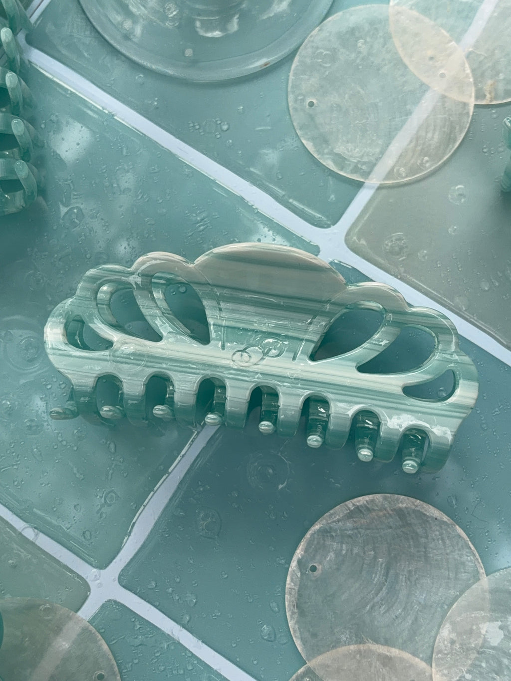 Bardot Claw - Seafoam